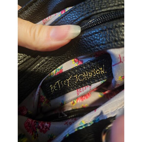Betsey Johnson black faux leather mini backpack with heart stitching - Picture 6 of 13